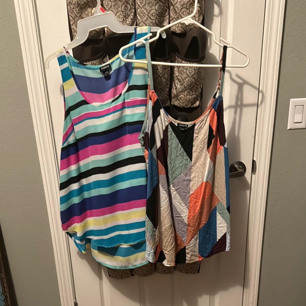 Colorful Striped and Geometric Patterned Women's Tops